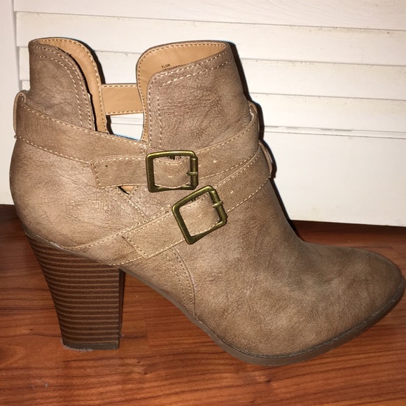 Tan Bootie - Picture 1 of 2